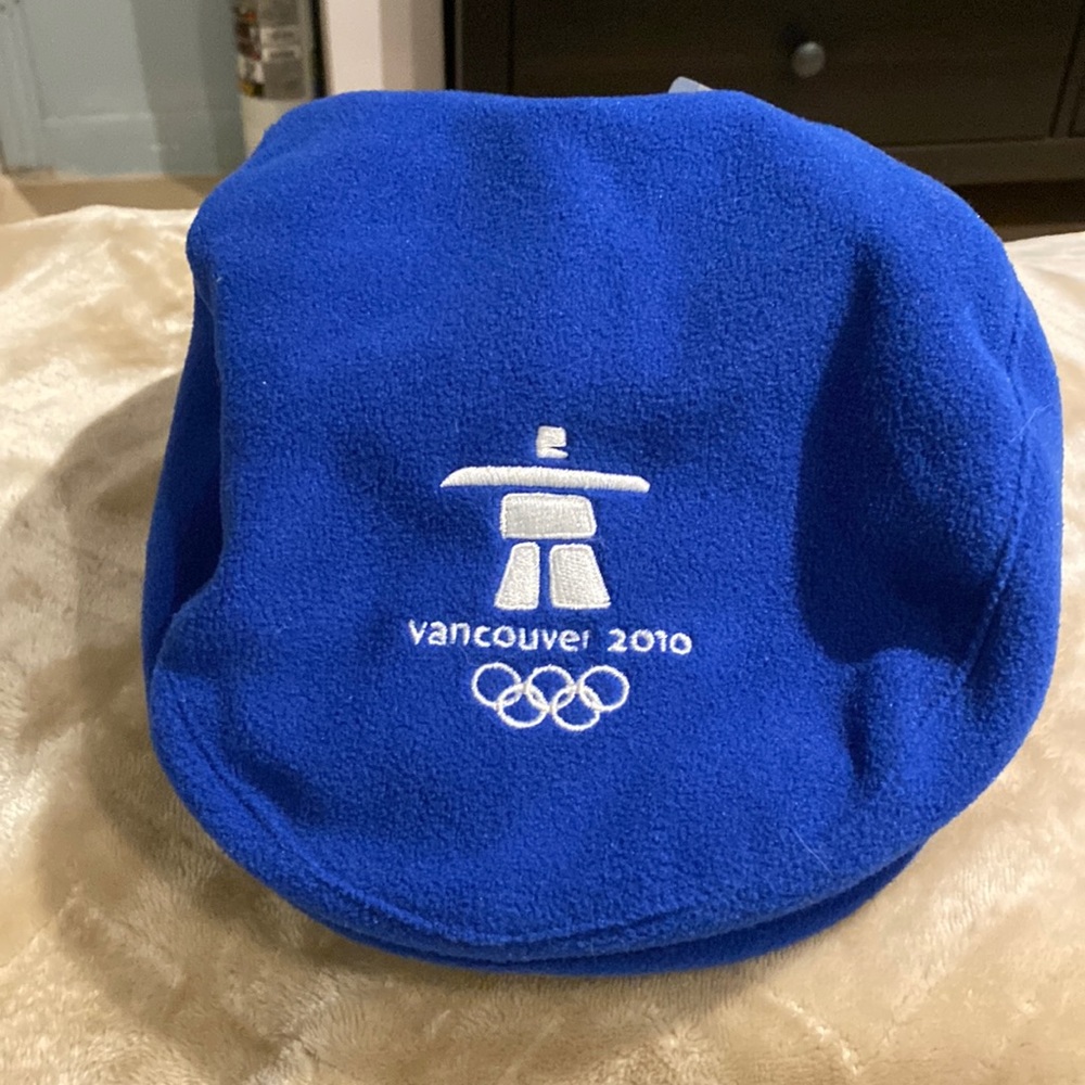 BRAND NEW NEVER WORN WITH TAGS 2010 Vancouver Olympics hat